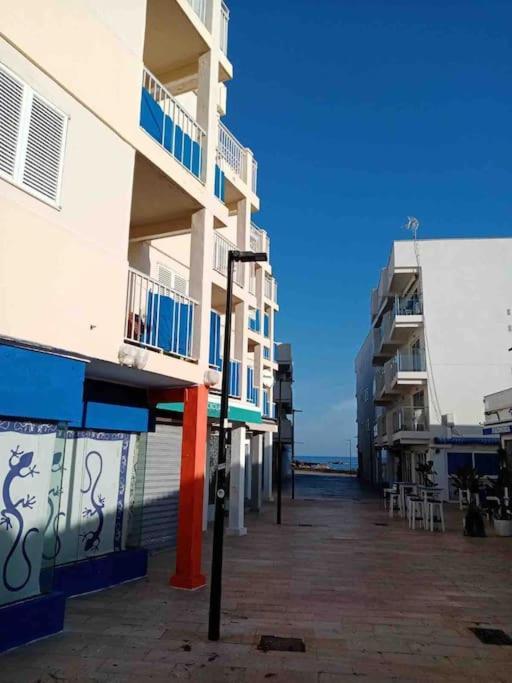 Appartamento Incantevole In Centro Es Pujols Exterior photo